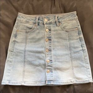 NWOT American Eagle highwaisted denim skirt!